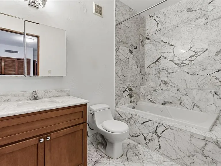 65 Calle San Francisco — Photo 26
