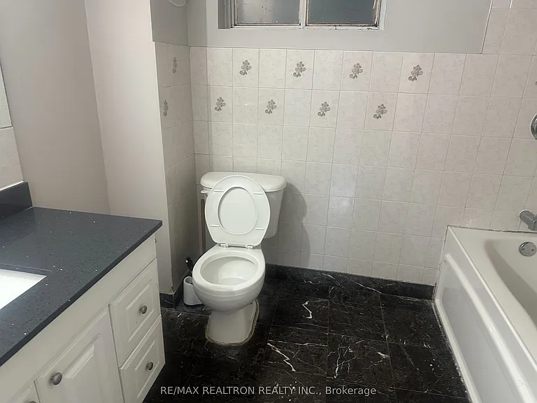 16 Montavista St #BASEMENT — Photo 10