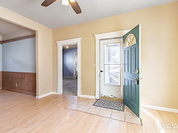 5th image of 2218 W Kellogg Ave
