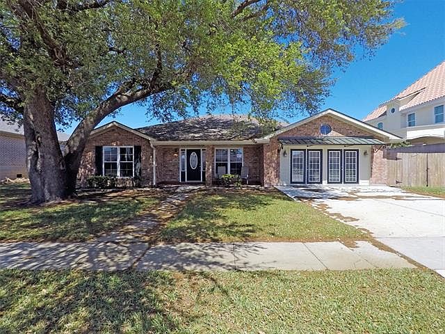 1st image of 100 Woodlake Blvd
