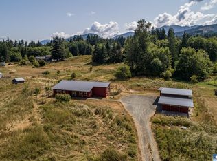 1094 E Scrivner Rd, Port Angeles, WA 98362