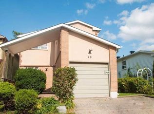 29 Snowshoe Cres, Markham, ON L3T 4M7