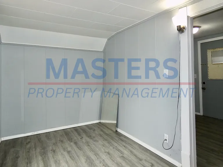 237 Yondota St — Photo 7