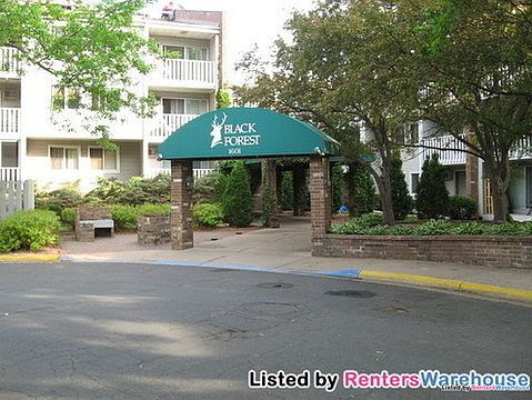 1st image of 1601 N Innsbruck Dr NE #242