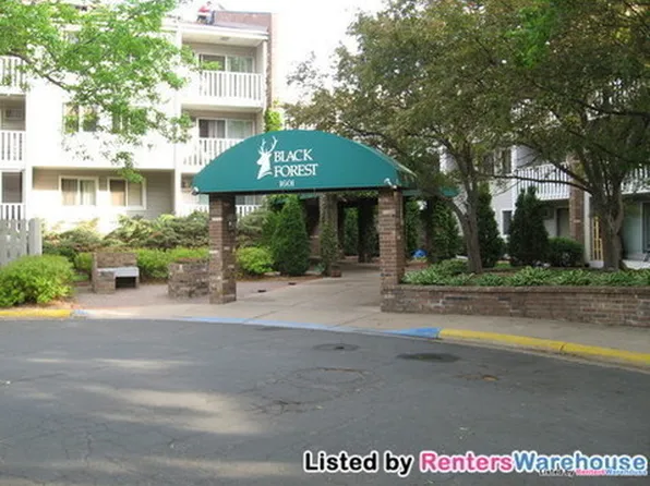 1601 N Innsbruck Dr NE #242, Fridley, MN 55432