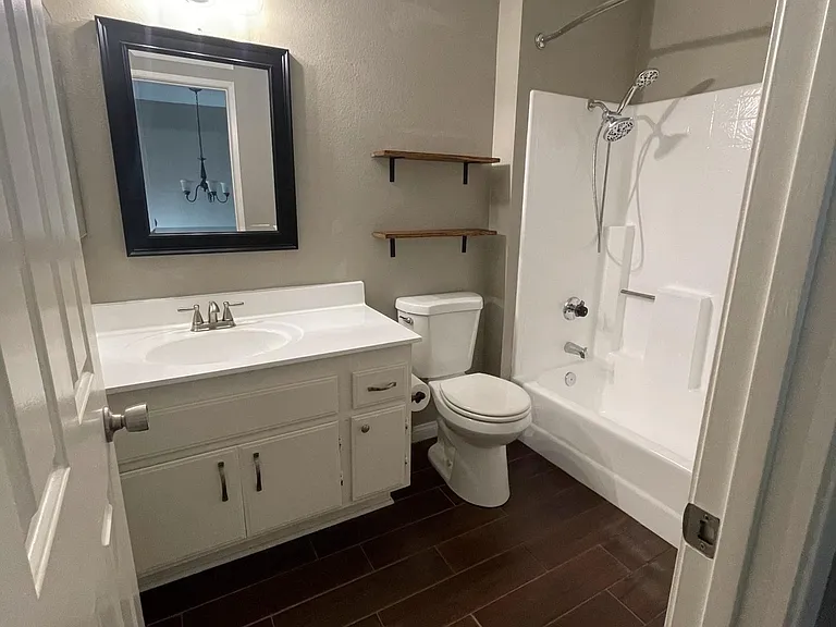 605 E Lugonia Ave #5 — Photo 8
