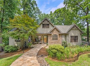 207 Riverlake Rd, Fair Play, SC 29643