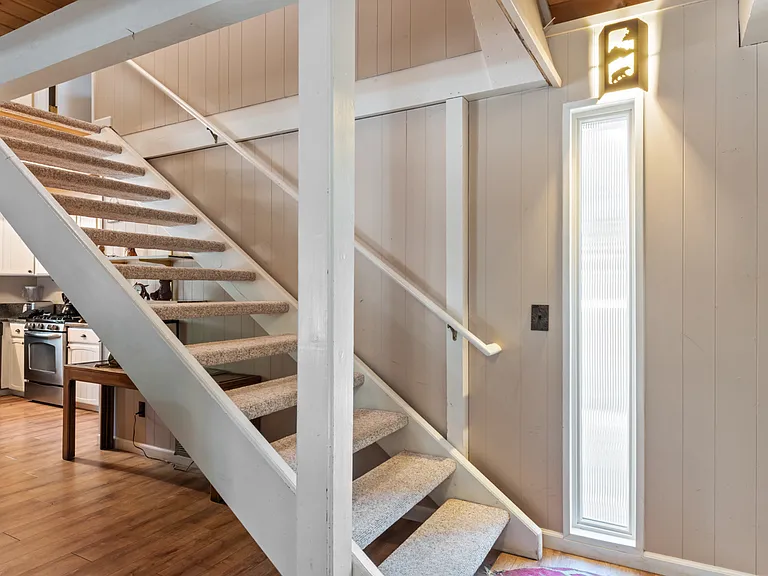 643 Agate Rd — Photo 16