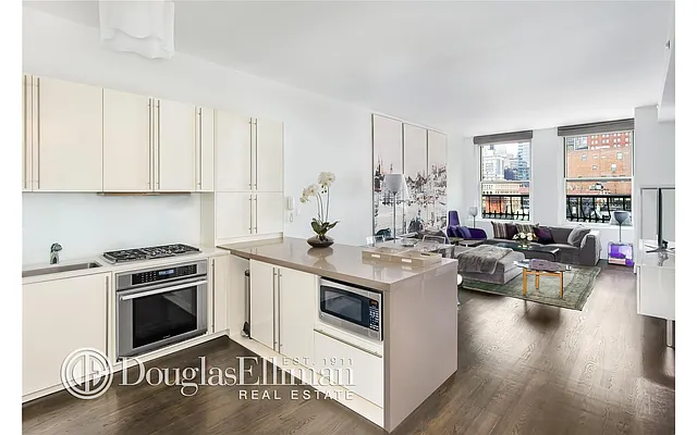 Sold by Douglas Elliman | media 16