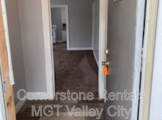 208 5th Ave APT 1, Valley City, ND 58072
