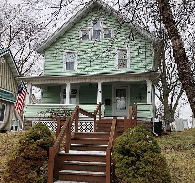 1st image of 324 Dorchester St