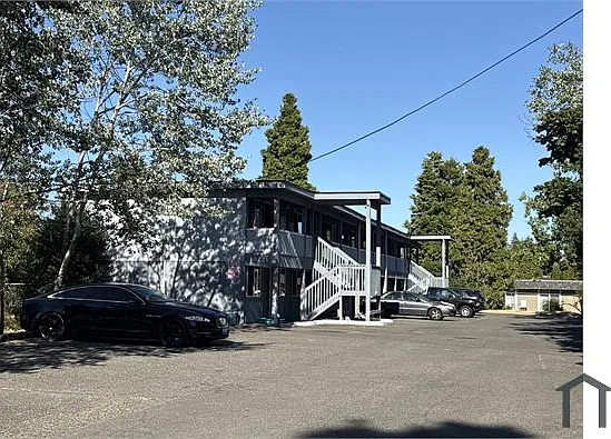 2 bed, 700 sqft, $1,800 — Photo 3