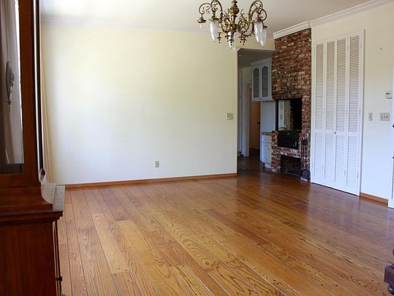 5th image of 1711 Santa Lucia Dr