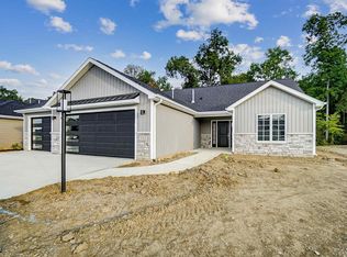 982 Midnight Chase Grv, Fort Wayne, IN 46845