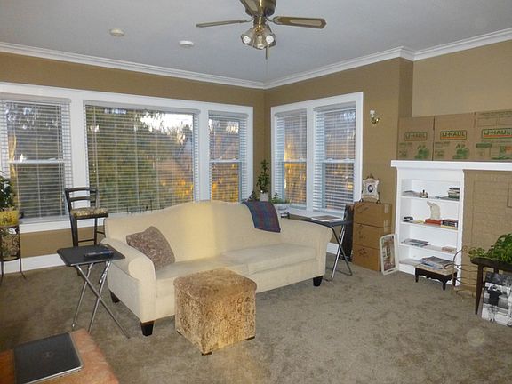 2nd image of 4638 W Schubert Ave