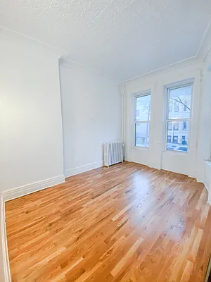 Rented by Massada Home Sales Inc | media 18