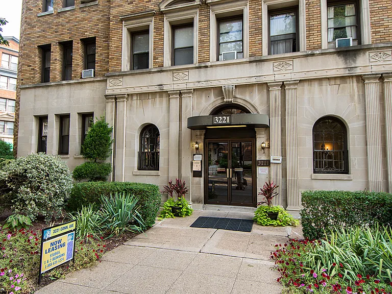 Entrance Center
