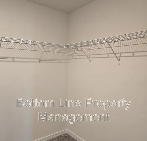 549 Blackpool Ct — Photo 24