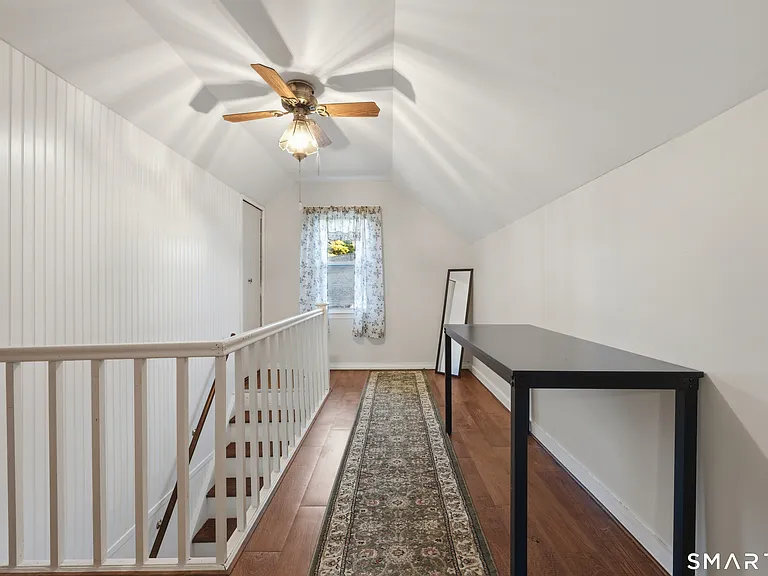 91 Bertrose Ave — Photo 21