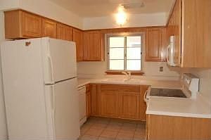 5th image of 1412 Hinman Ave APT 3E