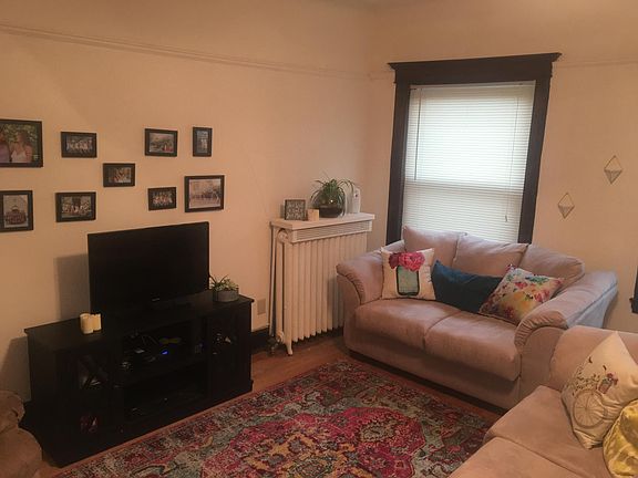 4th image of 2029 W Wisconsin Ave APT A