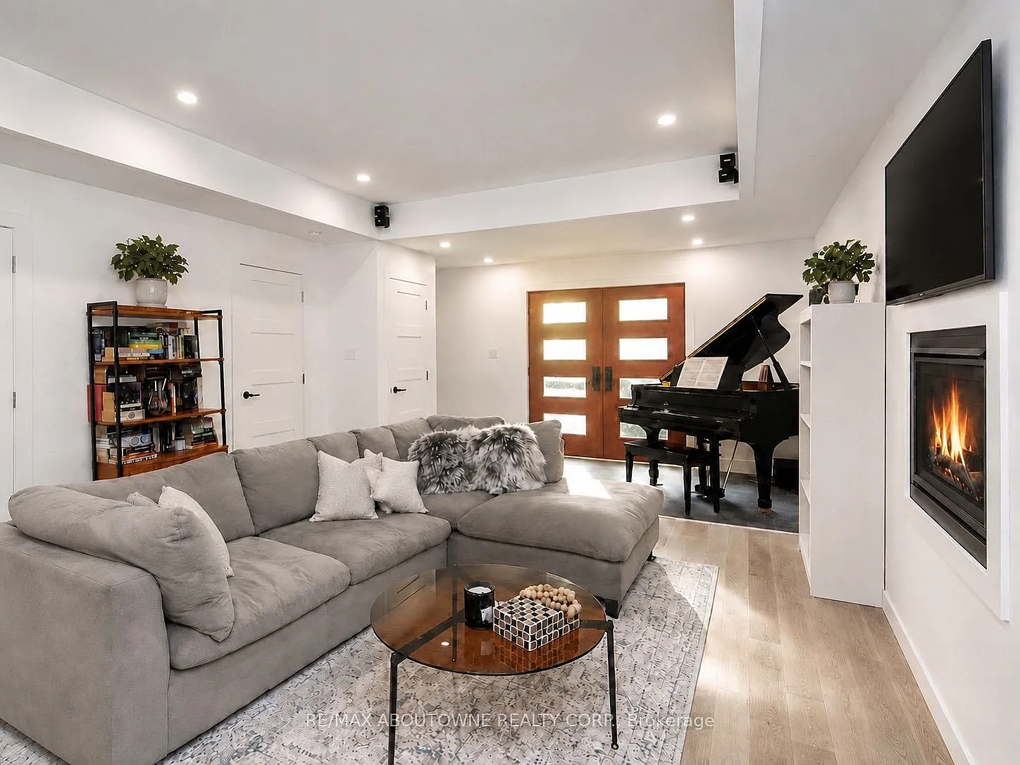 2 bed, $3,100 — Photo 3
