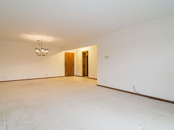 4th image of 263 S Clubhouse Dr Unit 316