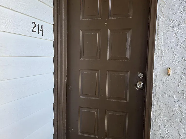 1448 Tina Dr #214 — Photo 4