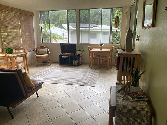 5th image of 360 Kauila St APT 201