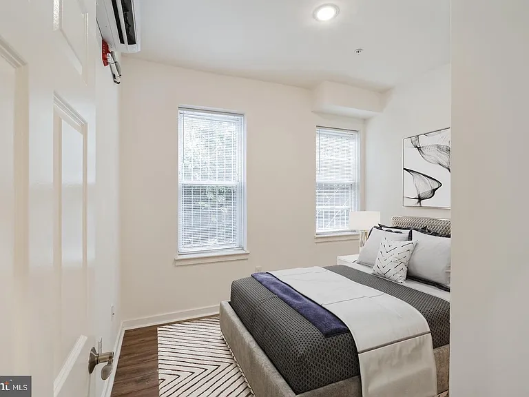 407 S 42nd St #3B — Photo 2