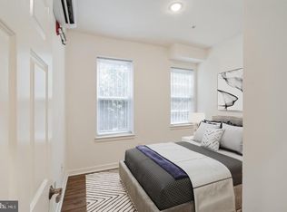 407 S 42nd St APT 3R, Philadelphia, PA 19104
