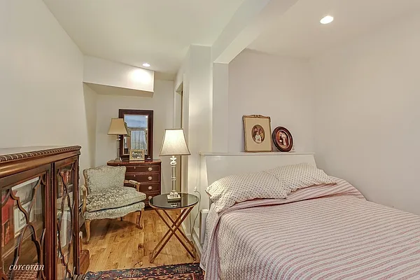 Rented by Corcoran | media 29