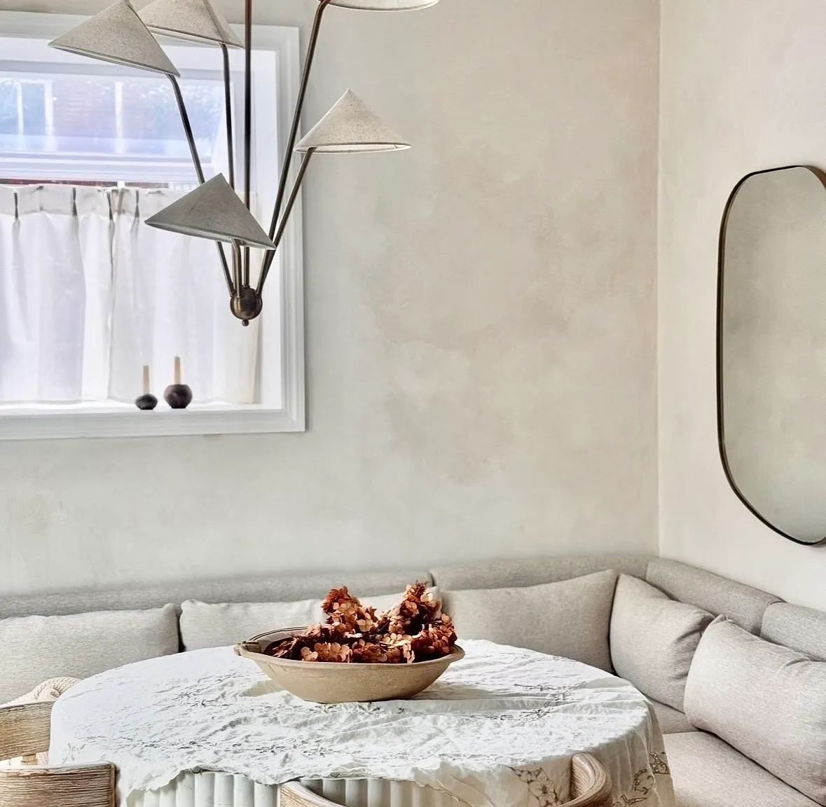 2 bed, 1.5 bath, 1372 sqft, $2,800 — Photo 2