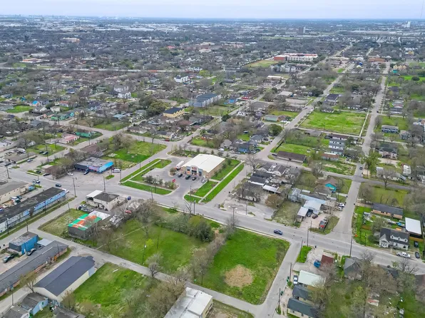 3205 Liberty Rd, Houston, TX 77026