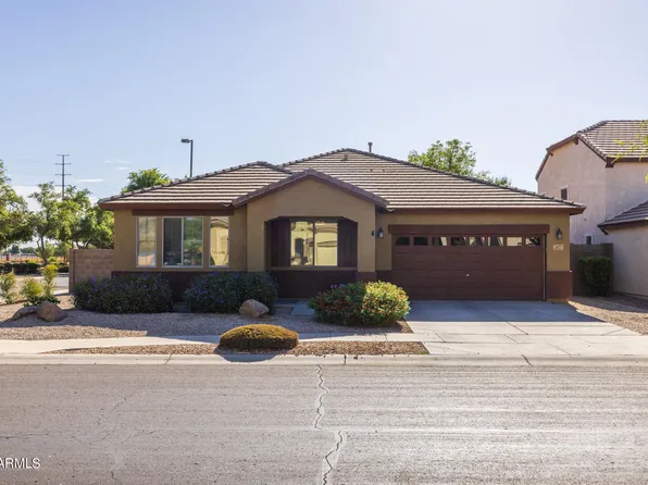 2677 S HANSEN Drive, Gilbert, AZ 85295