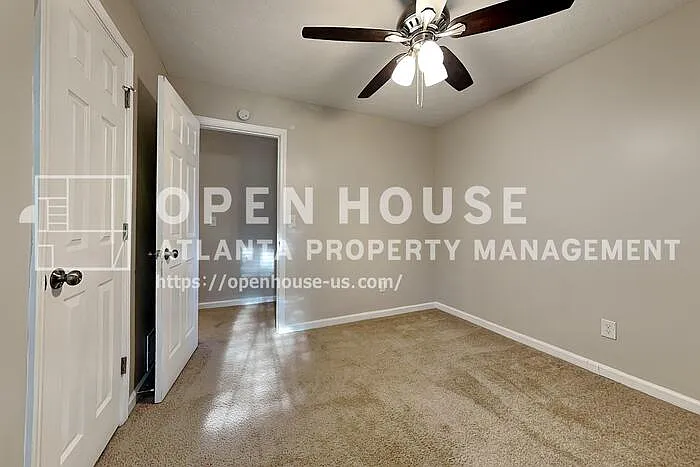 2290 Huntington Dr — Photo 14