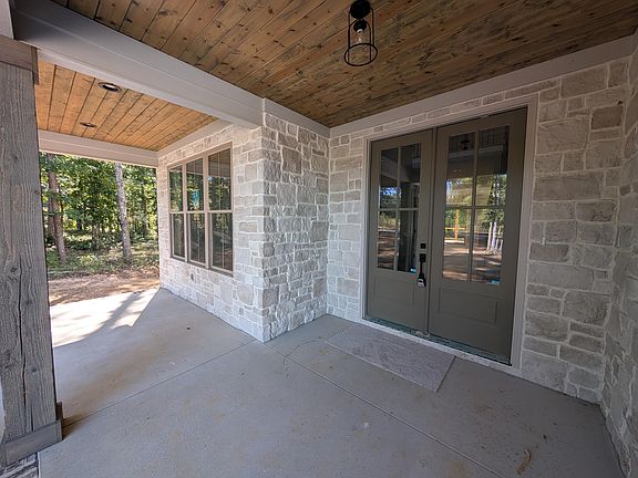3rd image of 2844 Mowbray Pike