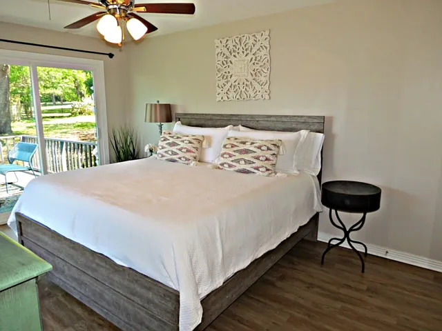 4724 Lakeview Dr — Photo 21