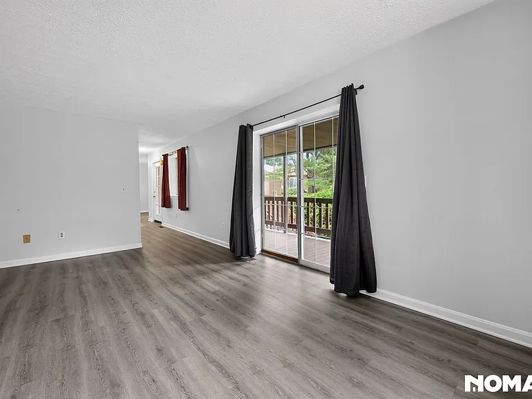 9 Voyagers Ln — Photo 14