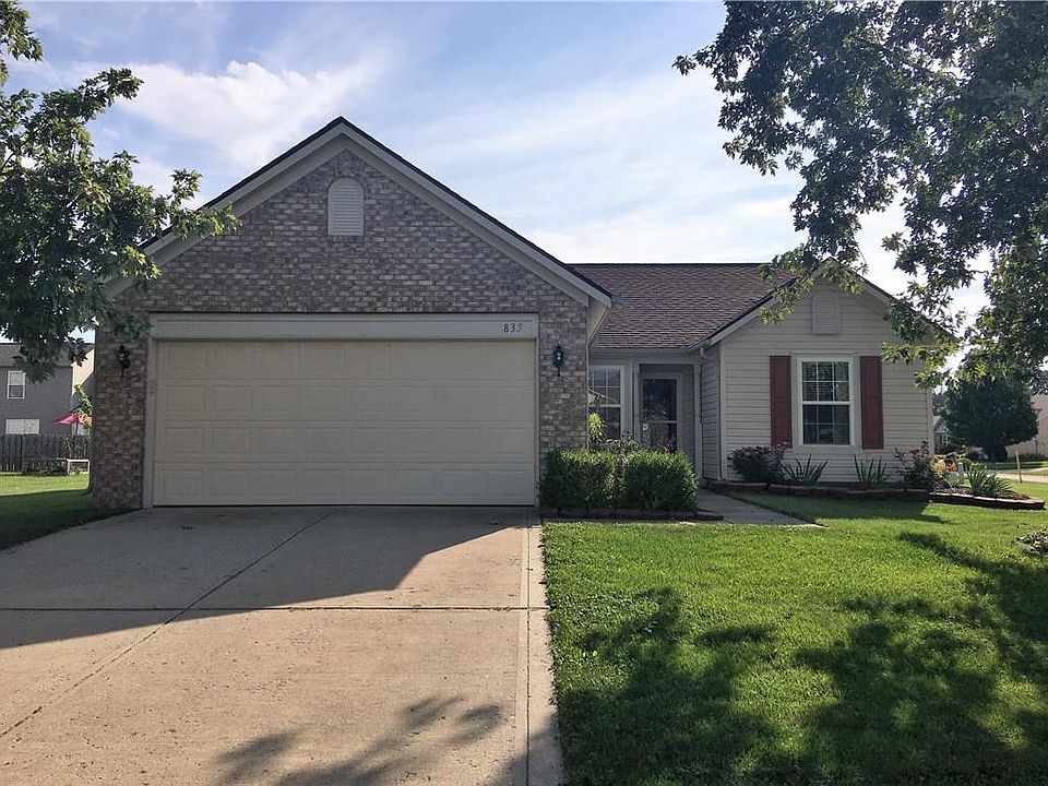 1st image of 835 Halyard Dr