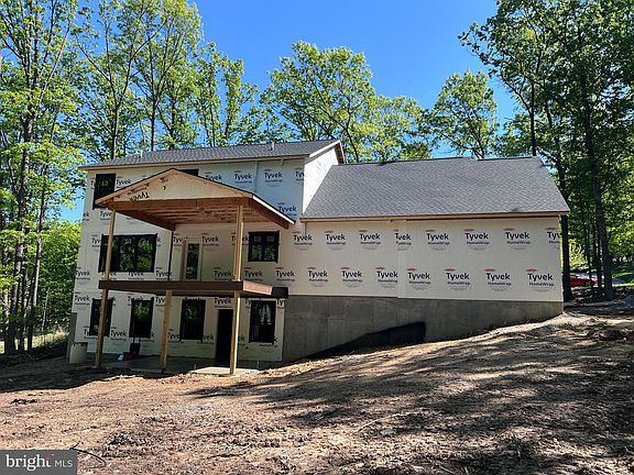 3rd image of 1163 Kuhn Rd