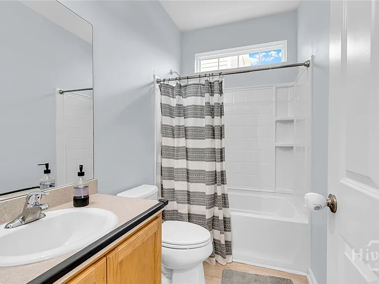 69 Chapel Lake Dr N — Photo 12