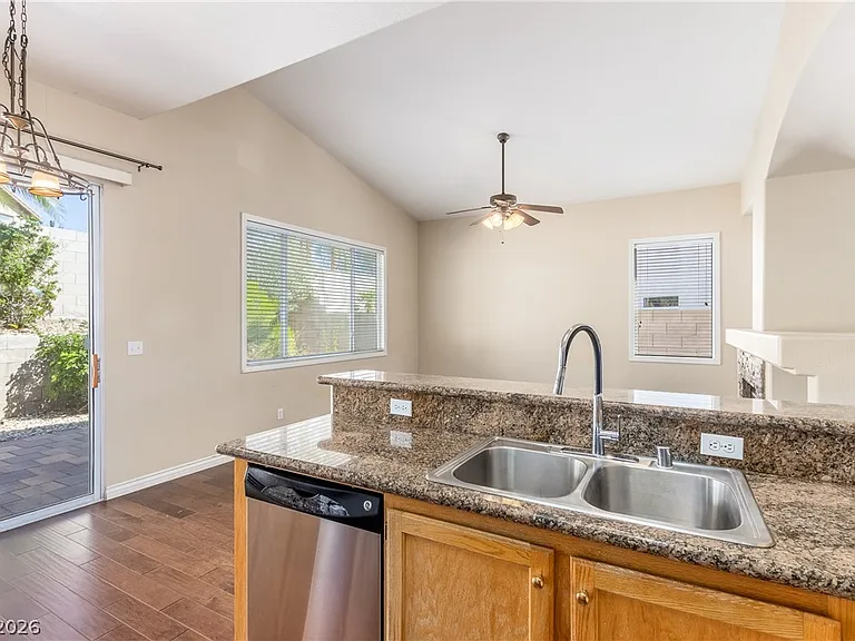 253 Mesquite Ridge Ln — Photo 11