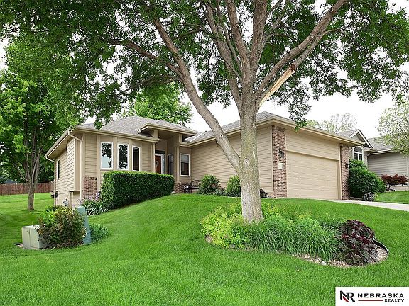 2nd image of 13469 Meredith Ave