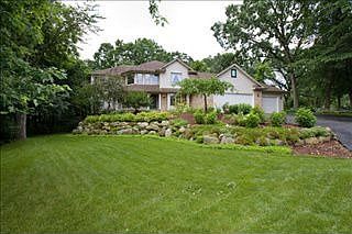 1st image of 218 Eaglewood Pl