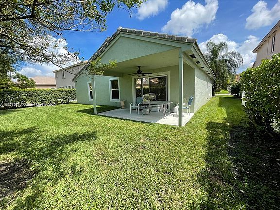 3rd image of 1642 NW 143rd Way