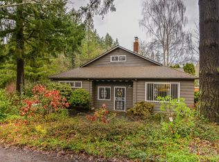 5925 SW Pendleton Ct, Portland, OR 97221