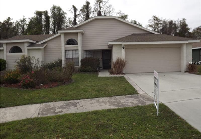 1st image of 634 Moss Park Ct