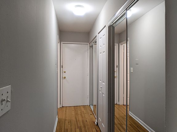 5th image of 524 W Oakdale Ave #525-314
