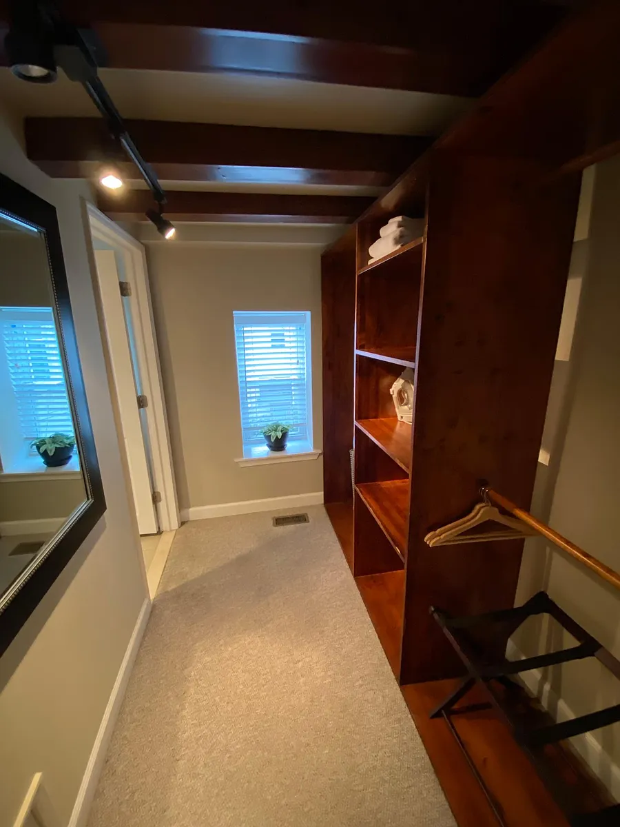 Walk in closet - 564 1/2 N Judson St